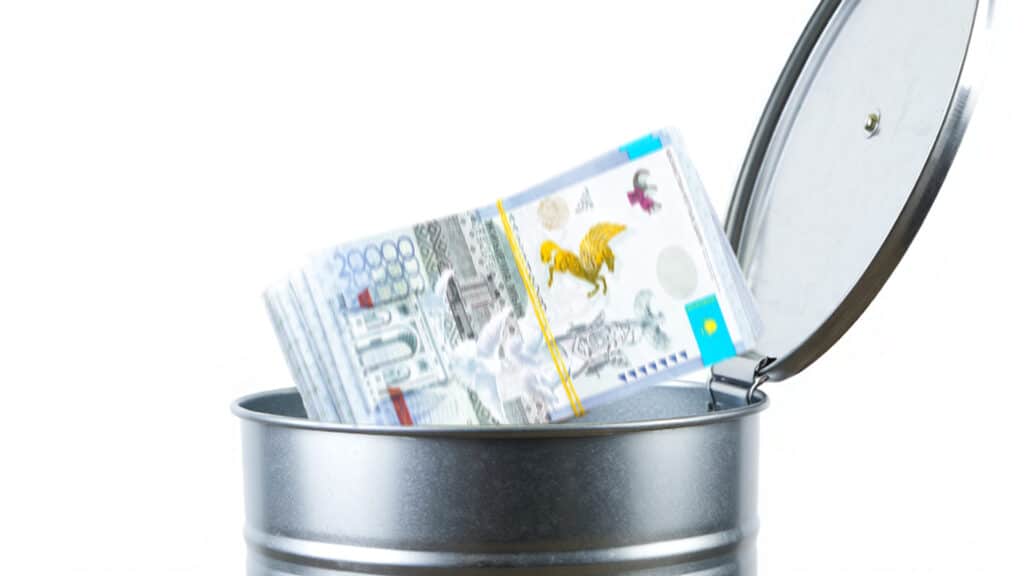 В Казахстане 8 трлн тенге избыточной ликвидности