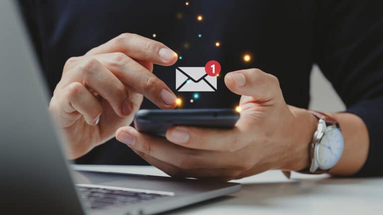 Казахстанцам приходят смски от eGov об истинном патриотизме