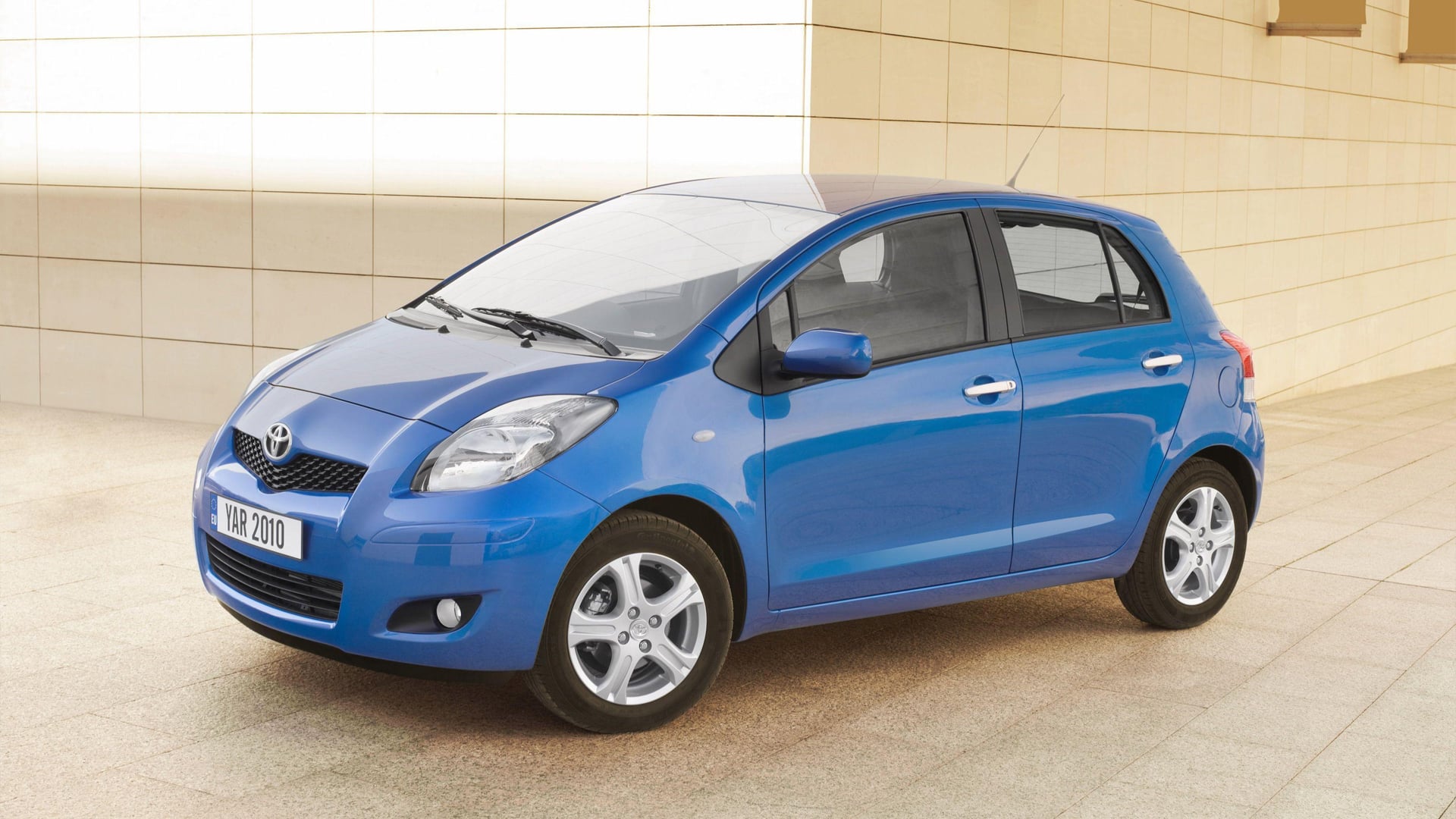 Toyota Yaris, тойота ярис