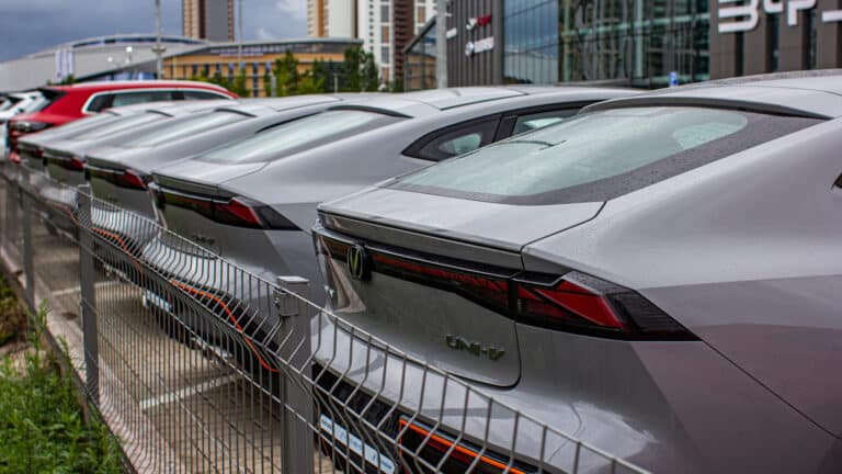 Названы актуальные цены на все модели Changan в Хоргосе