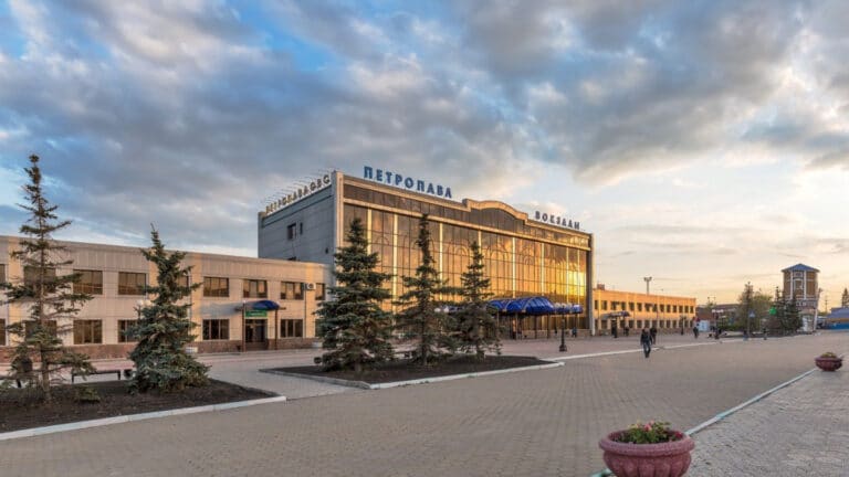 От Петропавловска до Кейптауна можно дойти пешком