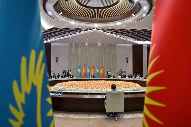 Қазақстан мен Қырғызстан арасындағы сауда-саттық көлемі 2 млрд долларға жетті