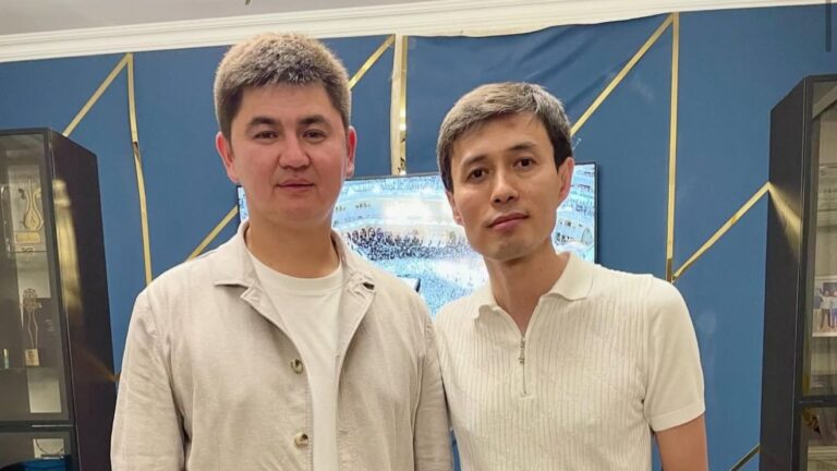 «Жігіттер» тобының әншісі Ердос Қанаев Нұрсұлтан ұстаз үшін дұға жасауды сұрады