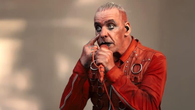 В Алматы состоится еще один концерт вокалиста Rammstein Тилля Линдеманна
