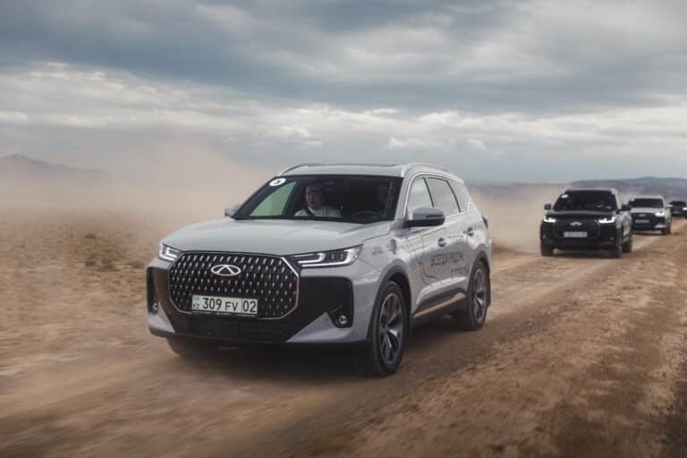 Обновленный Chery Tiggo 7 стал героем юбилейных продаж и прошел испытание Чарыном