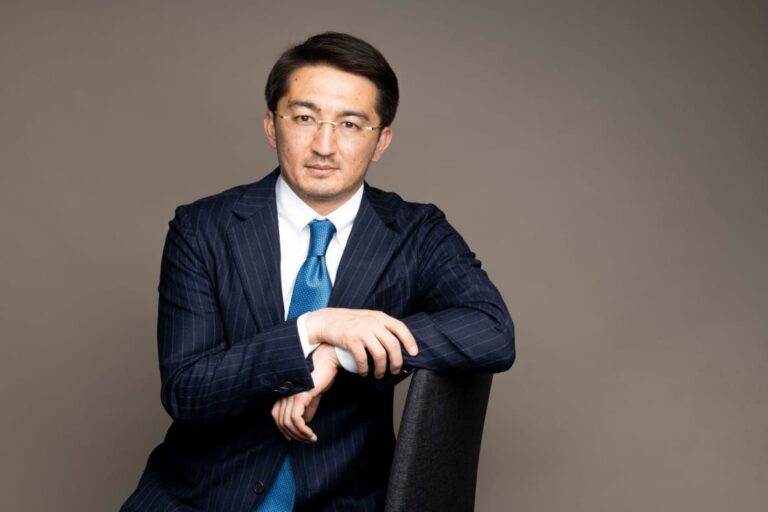 Мемлекеттік қызметкерлерді Aitu-ды пайдалануға міндеттейді