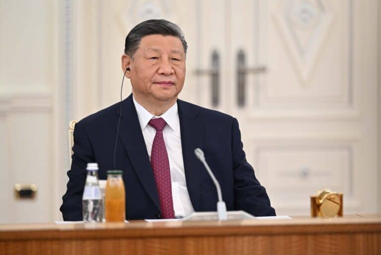 Си Цзиньпин провел крупнейшую чистку среди генералов