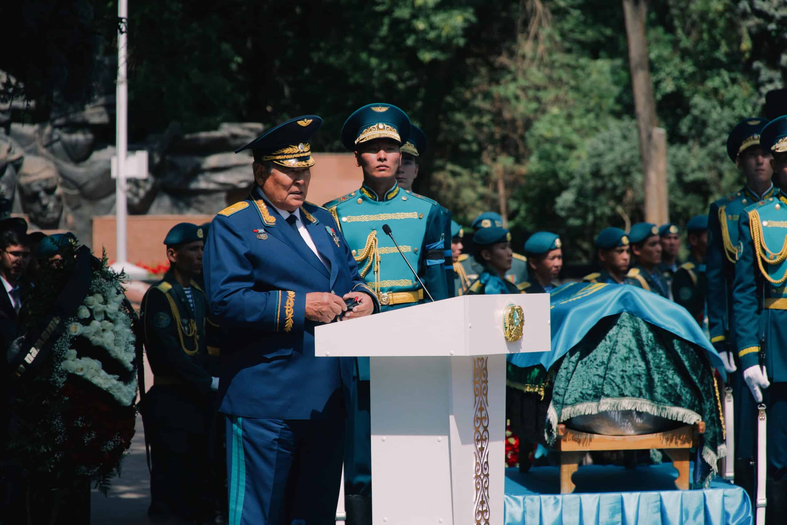 Токтар Аубакиров