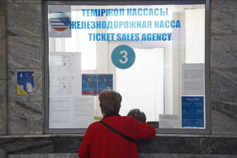 Енді құзырлы органдар қазақстандықтардың жүріп-тұрғаны туралы мәліметті алып отырады