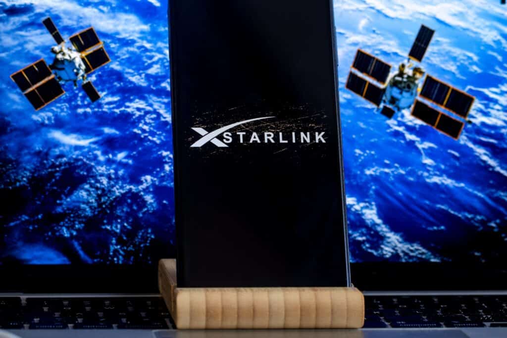 Интернет от Илона Маска Starlink стал доступен для казахстанцев