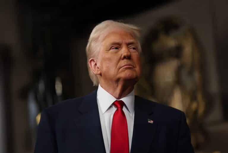 Трамп приказал передислоцировать атомные подлодки после высказываний Медведева