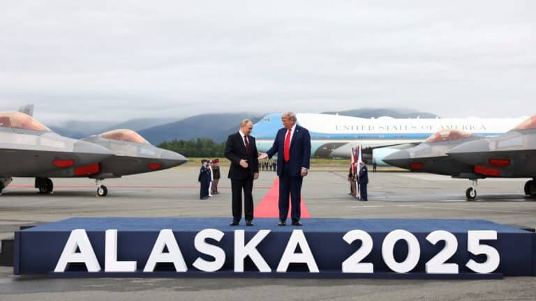Путин Трамптан Украинада орыс тілі мәртебесін көтеруді талап етті