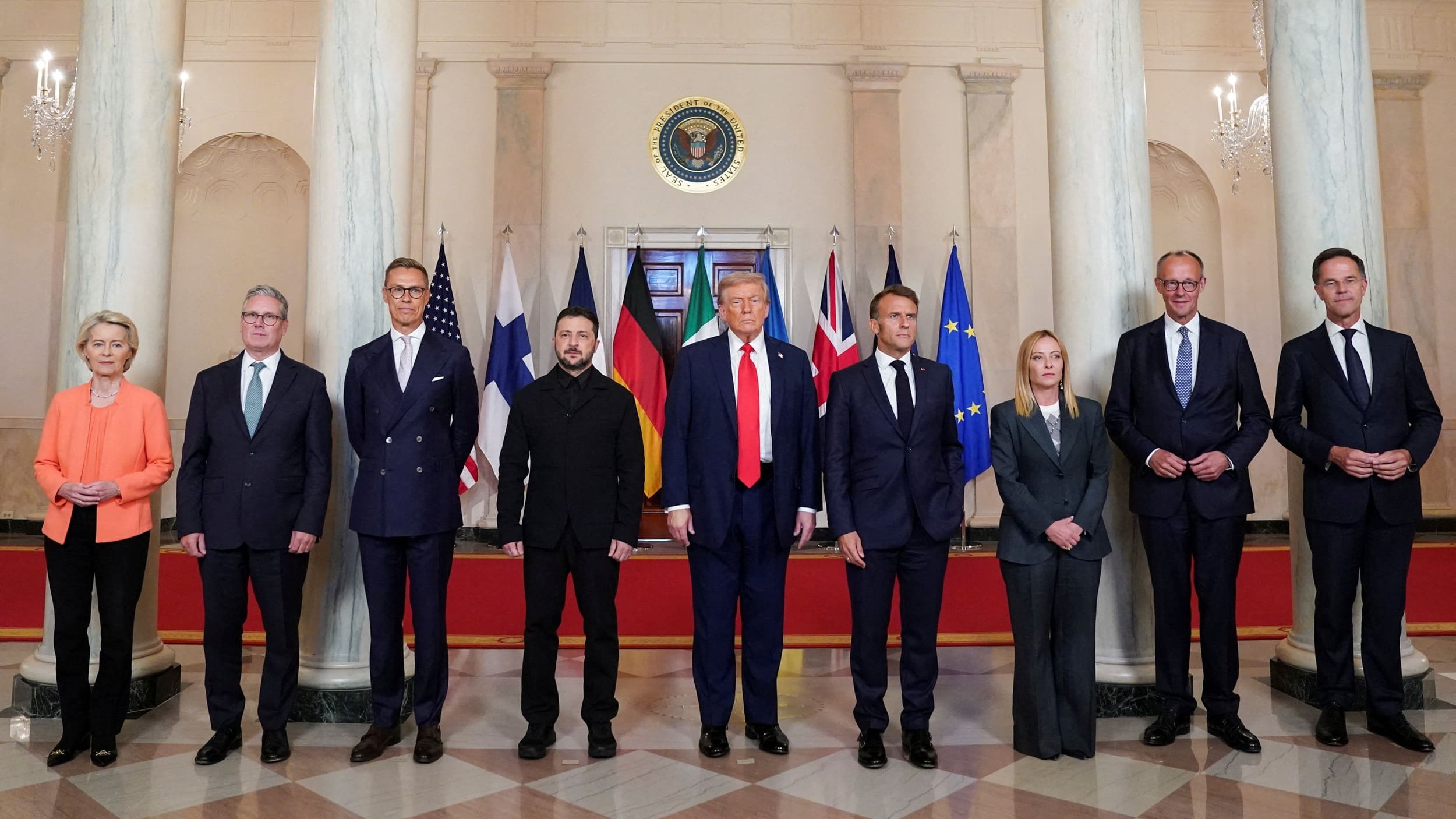 Трамп, Зеленский және Еуропа елдері жетекшілерінің Вашингтондағы кездесуі / фото: REUTERS/Alexander Drago