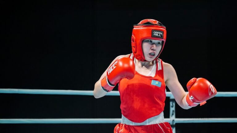 Семеро казахстанских юниорок U19 выступят в полуфинале чемпионата Азии по боксу
