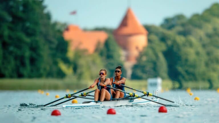 Юных казахстанских гребцов вместо чемпионата мира повезут на Игры СНГ