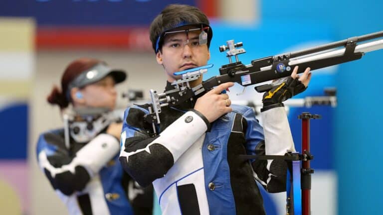Бронзовый призер ОИ-2024 Ислам Сатпаев стал чемпионом Азии по пулевой стрельбе