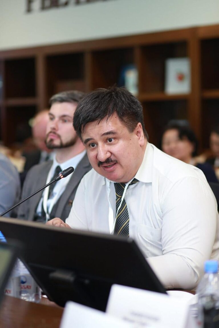 Новая редакция Конституции РК дала реформам опору - Равшан Назаров