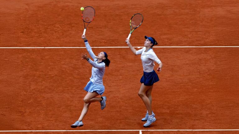 Данилина с Крунич вышли в четвертьфинал China Open-2025