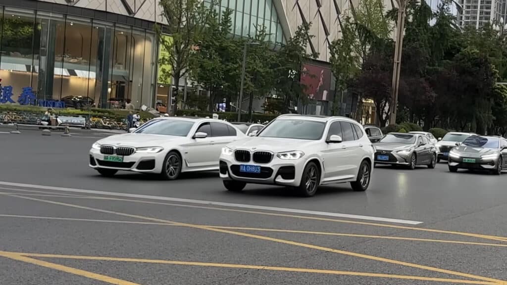Блогер показал, на каких авто ездят китайцы у себя на родине