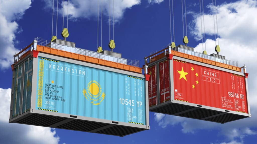 Казахстан увеличил торговый дефицит с Китаем в 4,5 раза за полгода