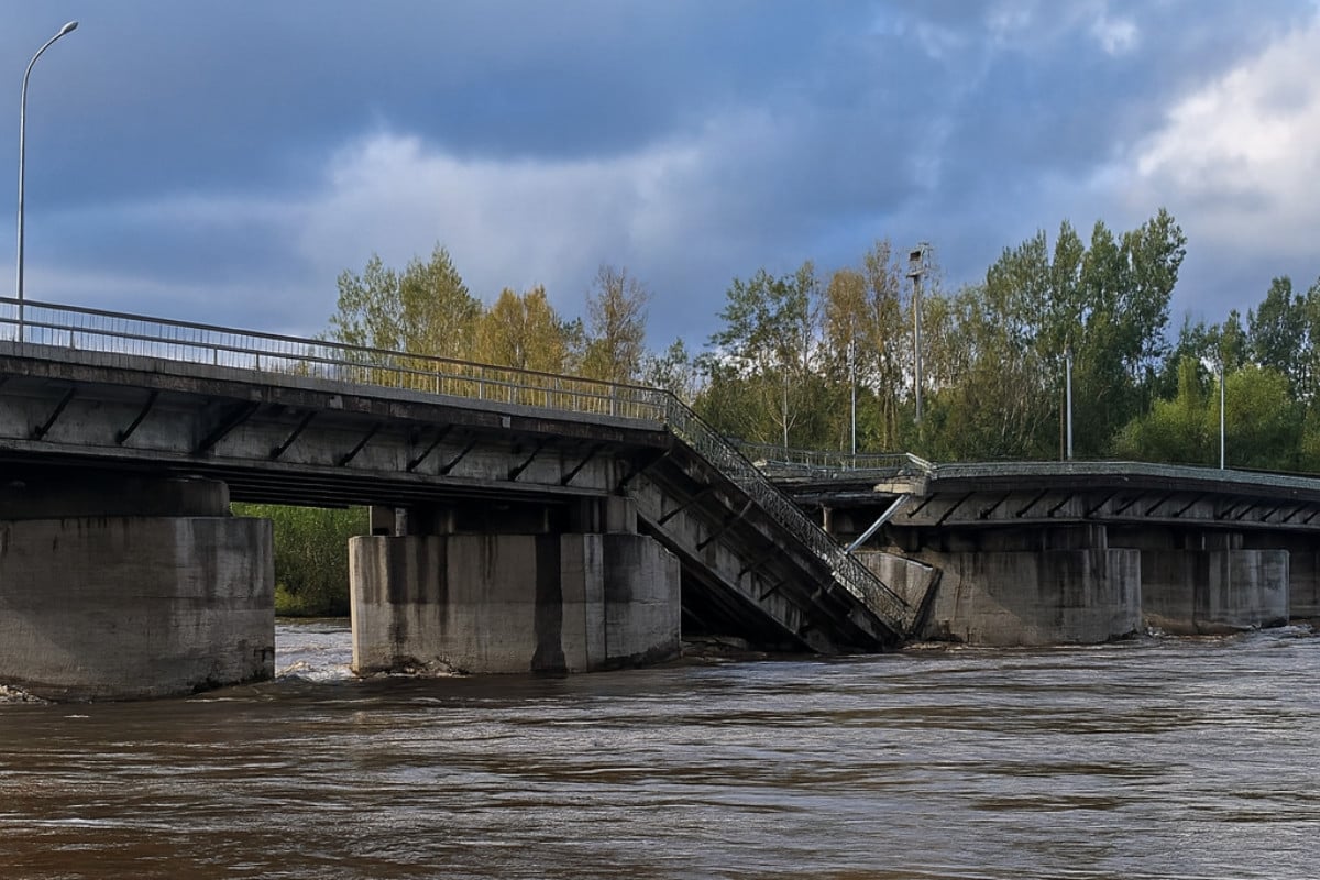 Өскеменде құлаған көпірді мердігер қалпына келтіруі мүмкін