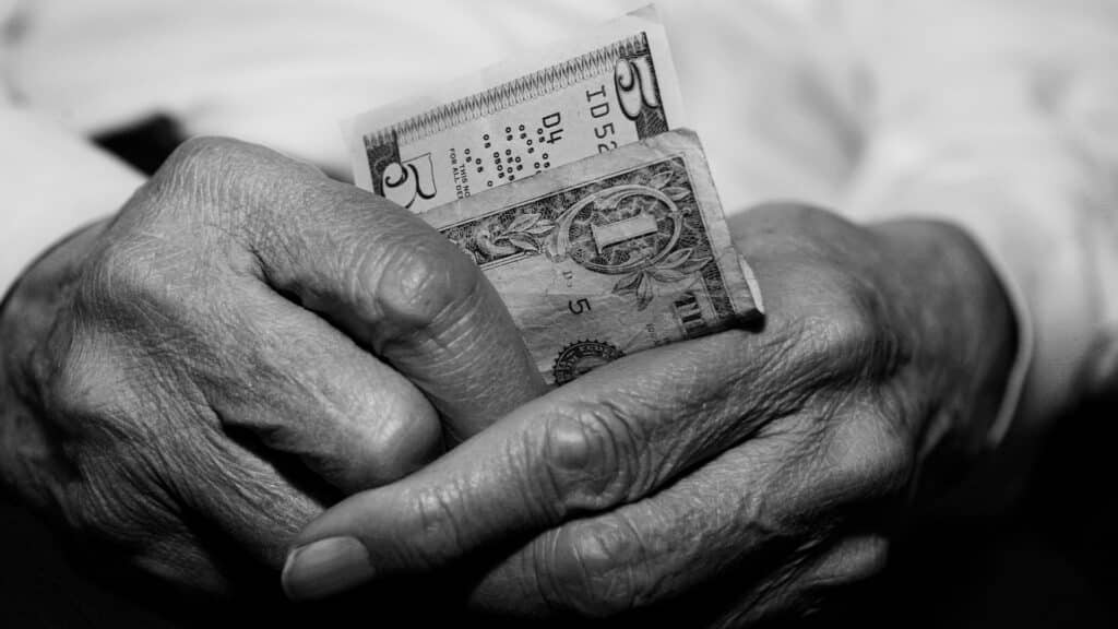 ИИ заставит человека отказаться от наличных денег