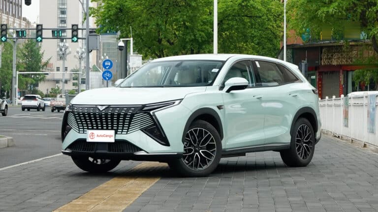 Таксопарки Казахстана заключили контракты на автомобили KAIYI