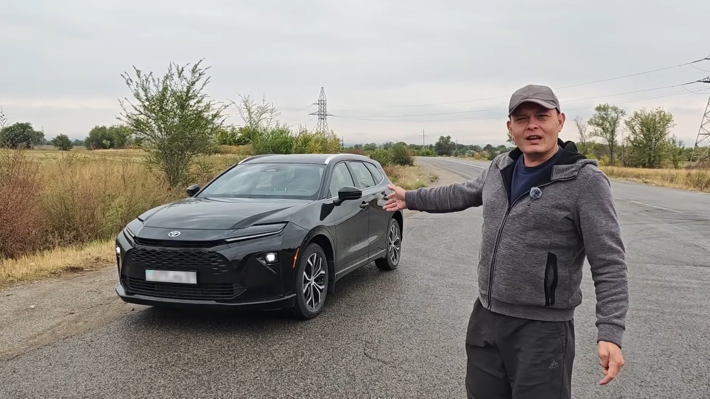 гибридный кроссовер Тойота Краун Сигниа, Роман Масленников, Toyota Crown Signia XLE