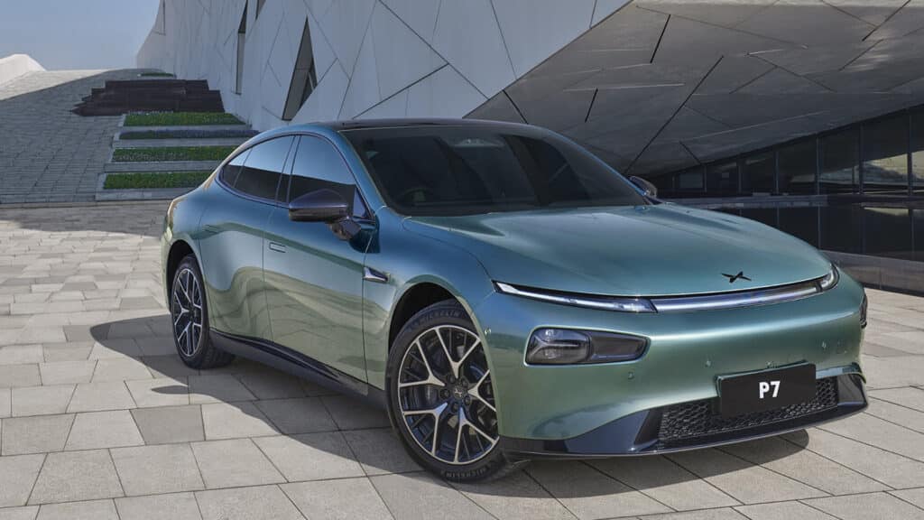 Xpeng представит новый электролифтбек P7 на автосалоне в Мюнхене
