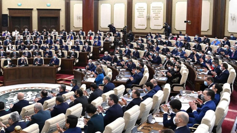 Пришло время реформ, считают казахстанские депутаты