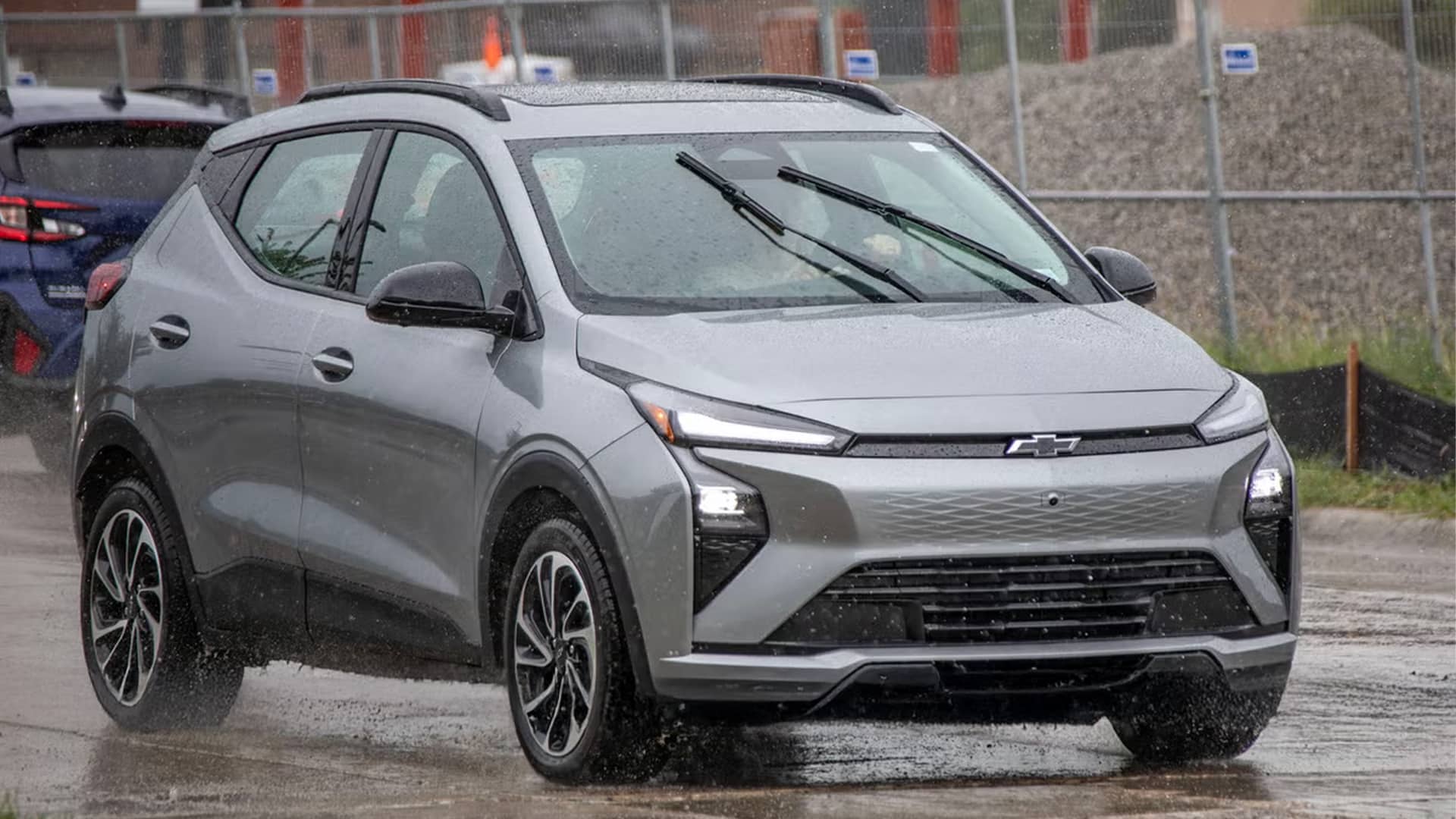 новый Chevrolet Bolt EV, шевроле болт электромобиль