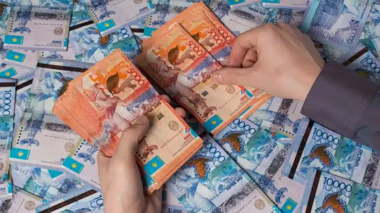 Более 1,3 трлн тенге незаконно приобретенных активов взыскала генпрокуратура