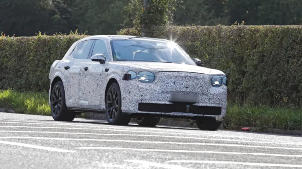 Bentley выпустит свой первый электромобиль уже в 2026 году