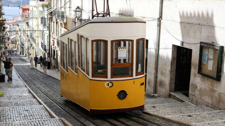 Death toll corrected to 16 in Lisbon funicular crash