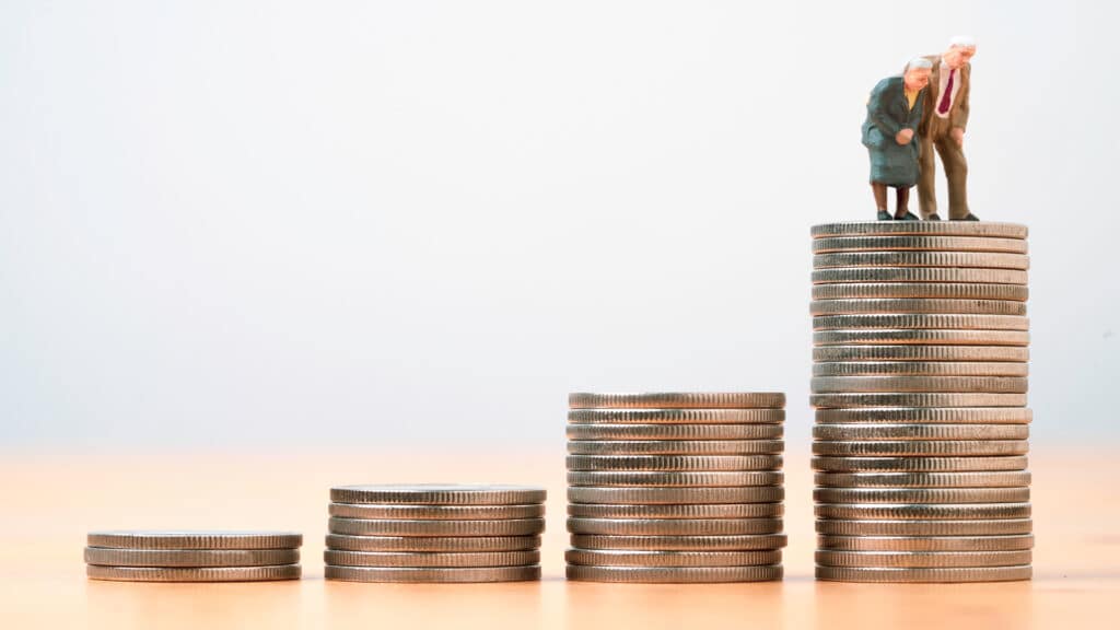 Пенсионные накопления казахстанцев превысили годовой бюджет страны