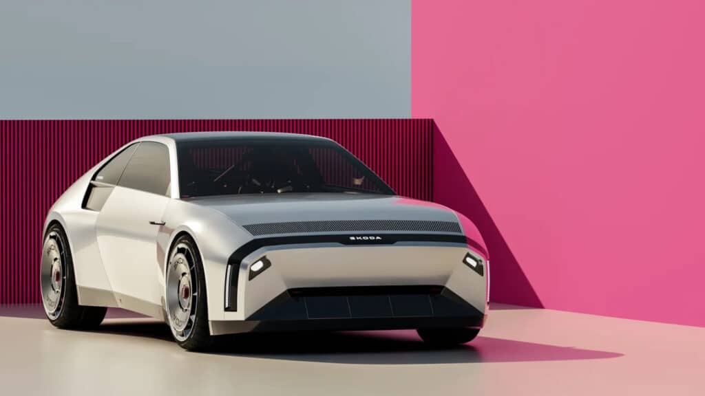 Skoda показала виртуальный спорткар в стиле легендарного купе 110 R