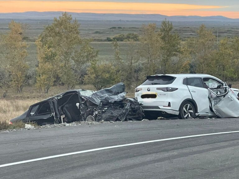 Бір түнде екі ірі жол апаты болып, 15 адам қаза тапты