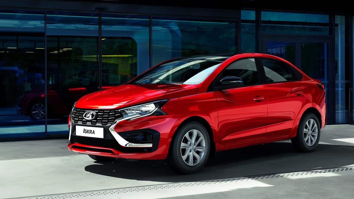 новая Лада Искра, салон Lada Iskra 2025, двигатель