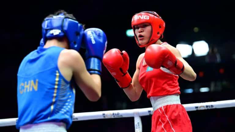Алуа Балкибекова победила турчанку и завоевала золото ЧМ от World Boxing