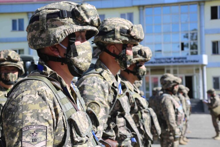 Казахстан и Узбекистан проведут совместные военные учения
