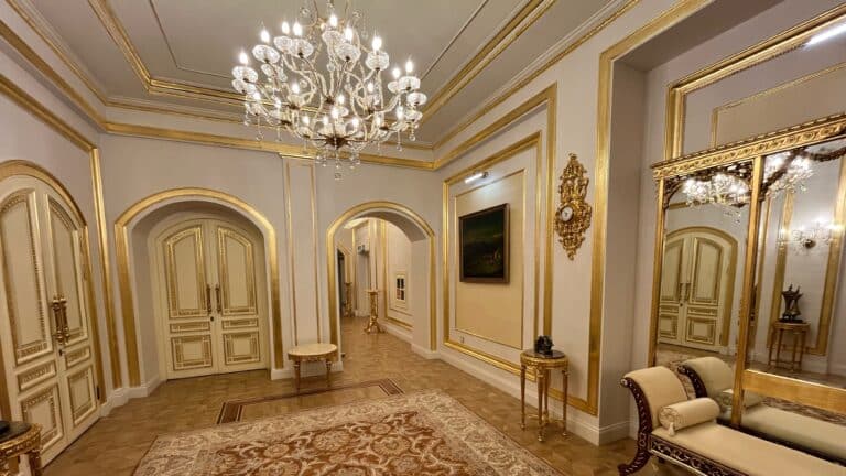 VIP-залы для послов и деловой элиты показали в театре оперы и балета после ремонта