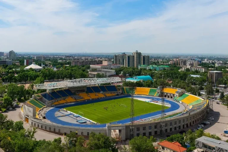 УЕФА ескертуі: «Қайрат» стадионды өз қаражатына реттеп жатыр