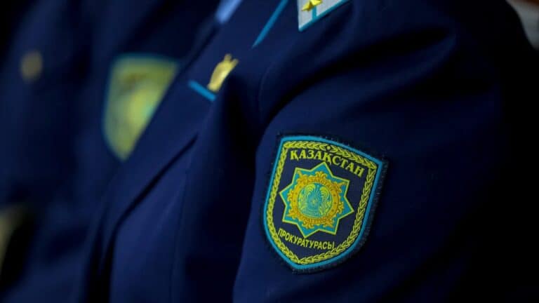 Өскеменде есірткіге мас күйінде көлік жүргізген прокурор жұмыстан шығарылды