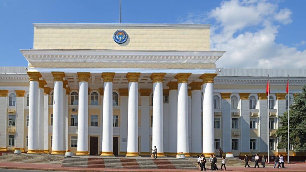 Қырғызстан парламенті таратылды