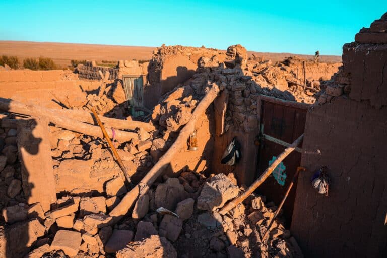Более 600 человек погибли при землетрясении в Афганистане