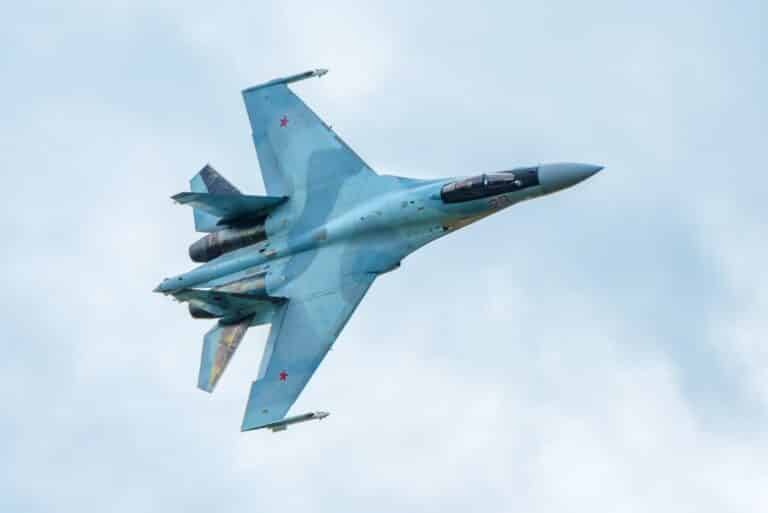 США подняли истребители из-за российских самолетов у берегов Аляски