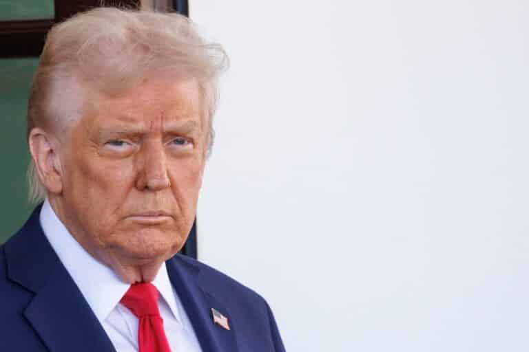 Трамп передал привет Токаеву и не исключил приезд в Казахстан