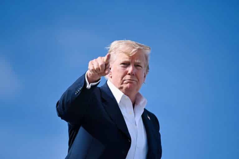 Трамп заявил о поимке подозреваемого в убийстве Чарли Кирка