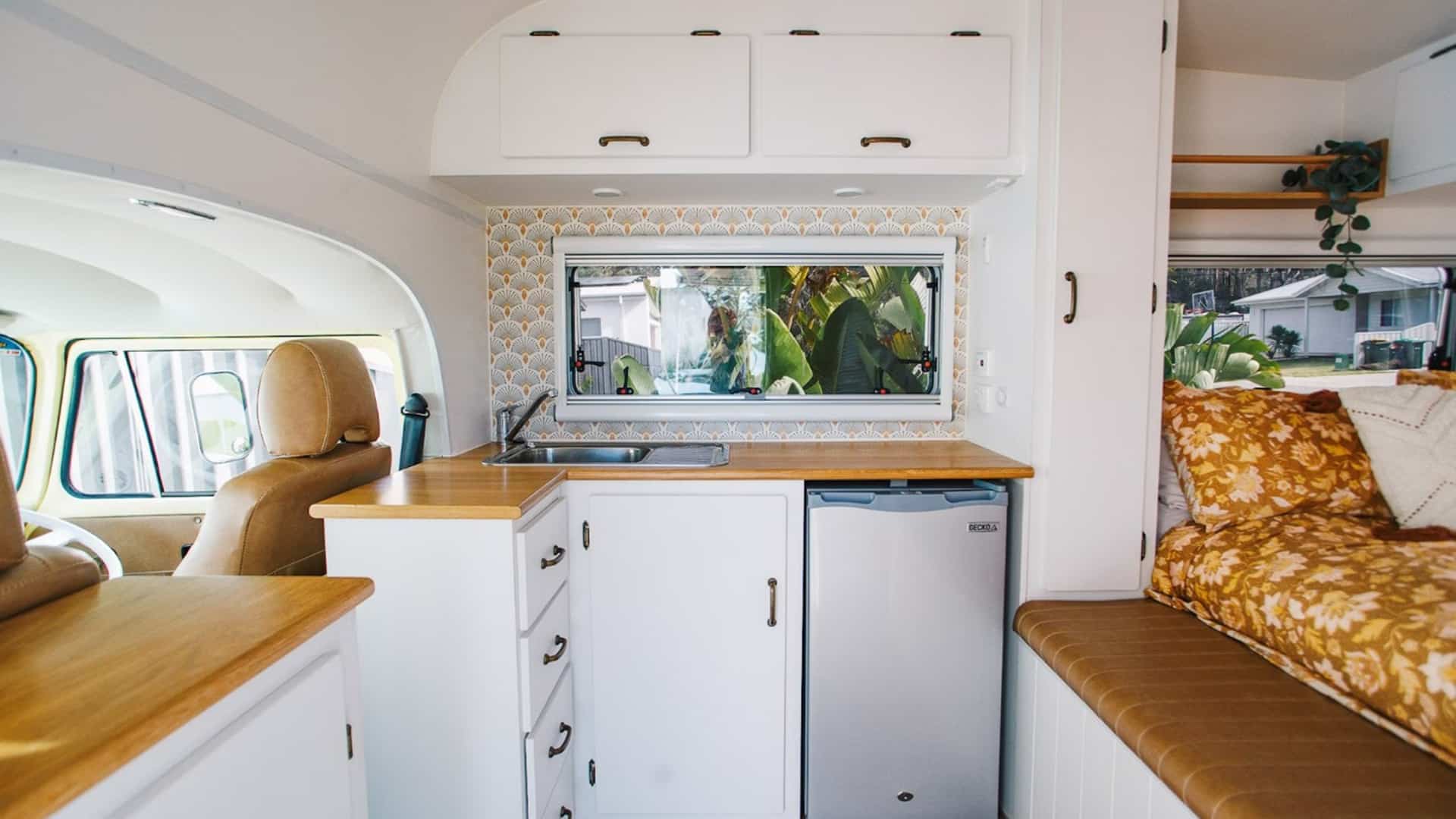 Volkswagen Type 2 от Retro RV