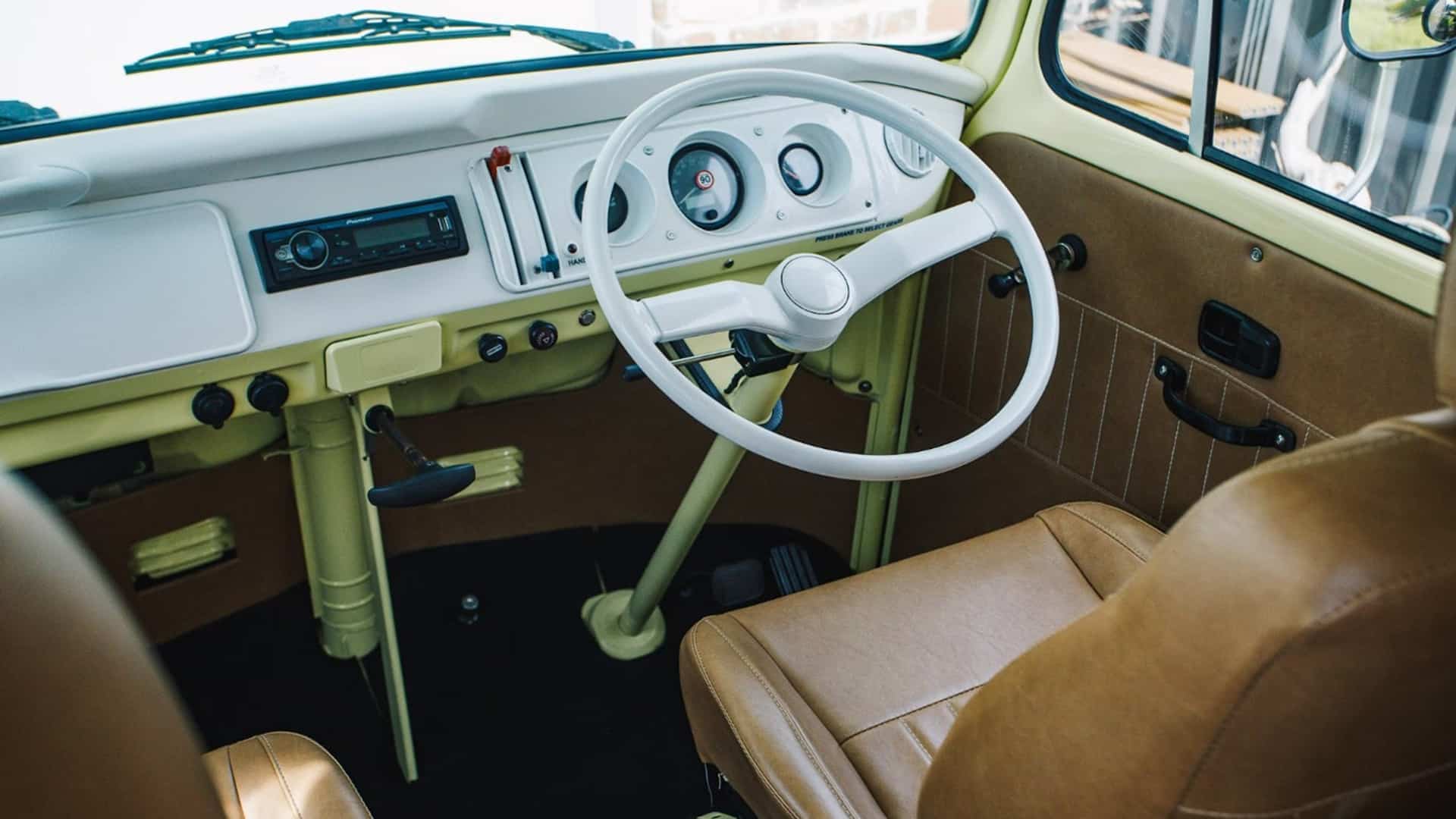Volkswagen Type 2 от Retro RV